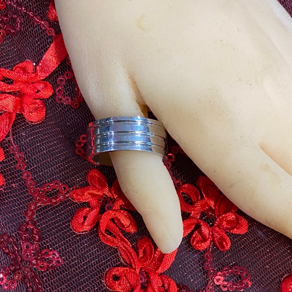 Mens Wedding Band Stainless Sz 11-1/2 - Picture 2 of 6